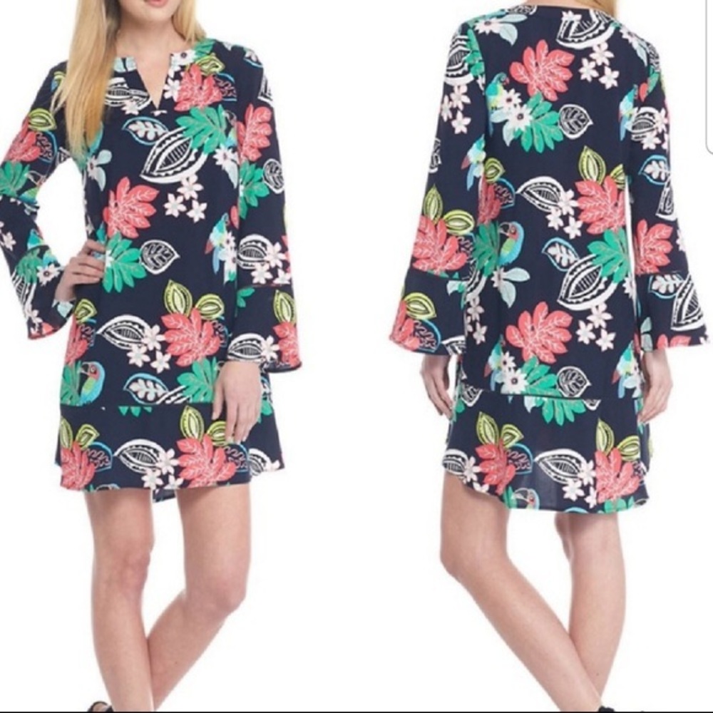 Crown & Ivy Split Neck Shift Dress Tropical Parrot